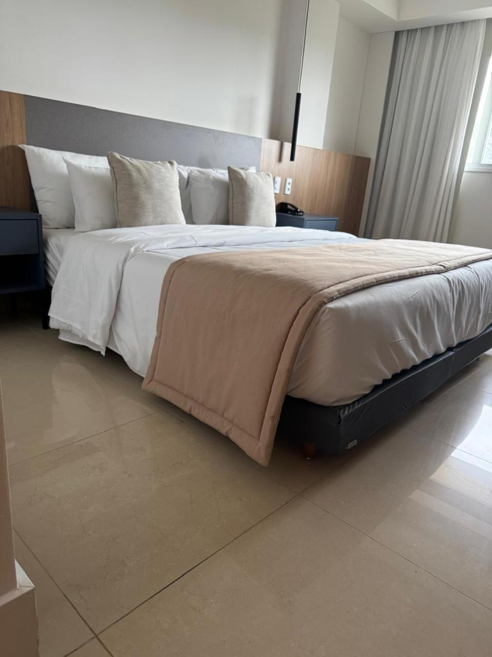 Tryp By Wyndham Brasilia Nacoes Hotel Exterior photo